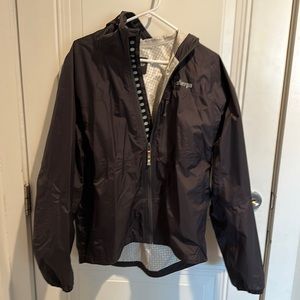 Sherpa raincoat size Large